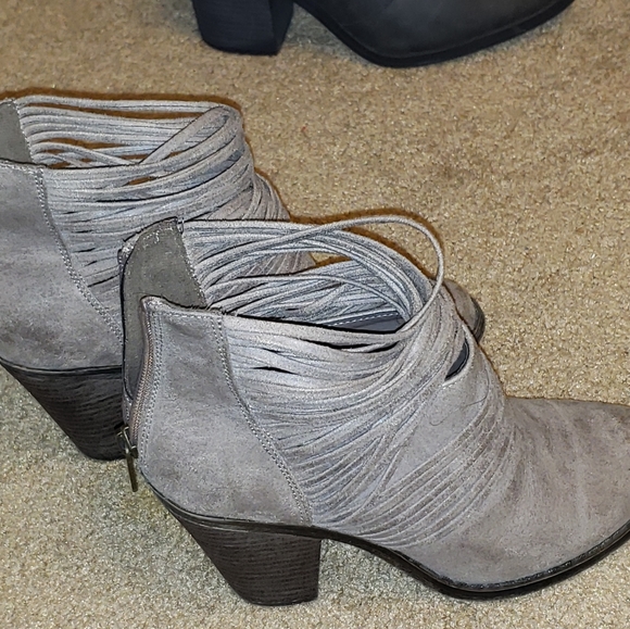 Ankle boot - Picture 2 of 3
